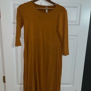 Midi dress size small